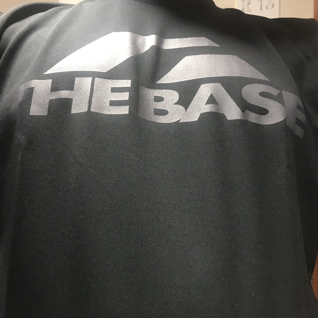 THE BASE Tシャツ
