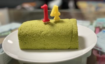 抹茶ロールケーキ